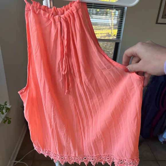 Spring Top - Picture 4 of 6